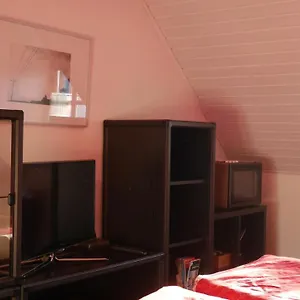 Homestay Ruhiges Naehe Messe Mit Wallbox 
